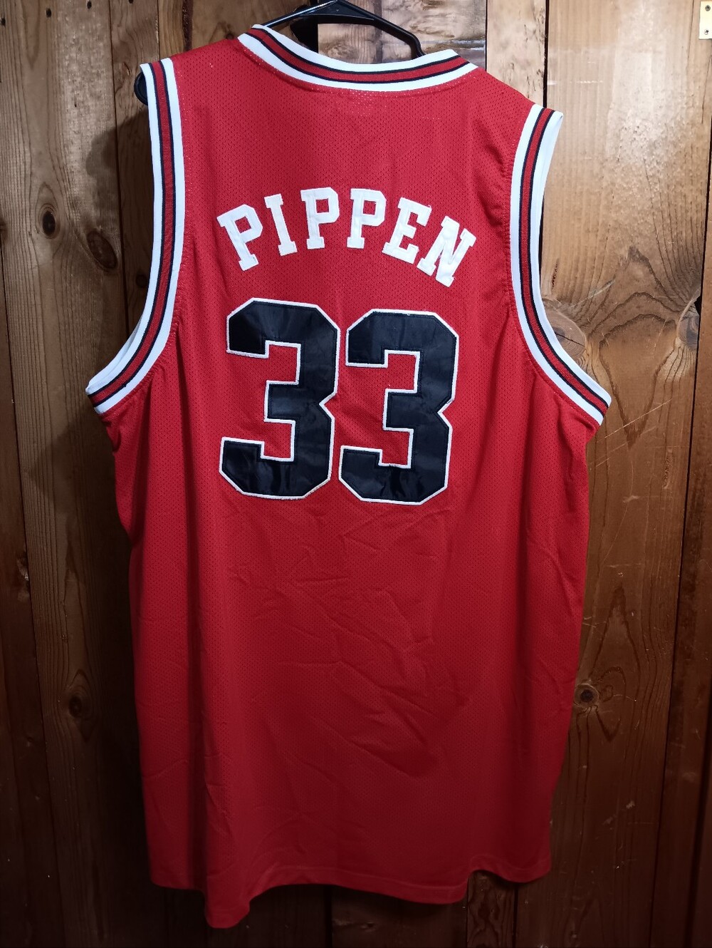Pippen Jersey #33